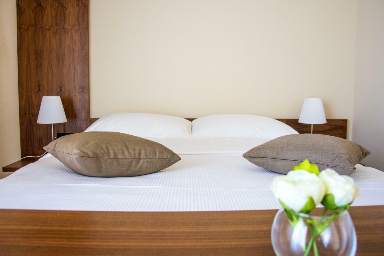 Villa Rooms Mediteran Borovici Экстерьер фото